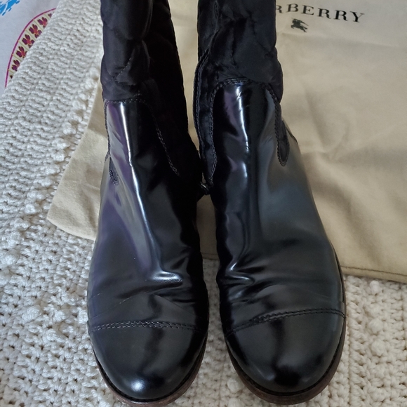 Burberry tall boots, quilted and patent leather - Picture 2 of 4